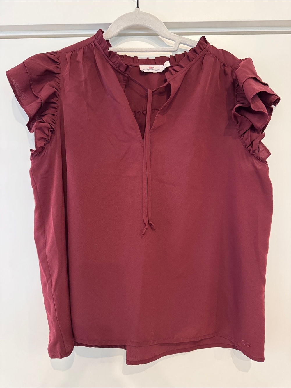 Vineyard Vines Burgundy Top Size L